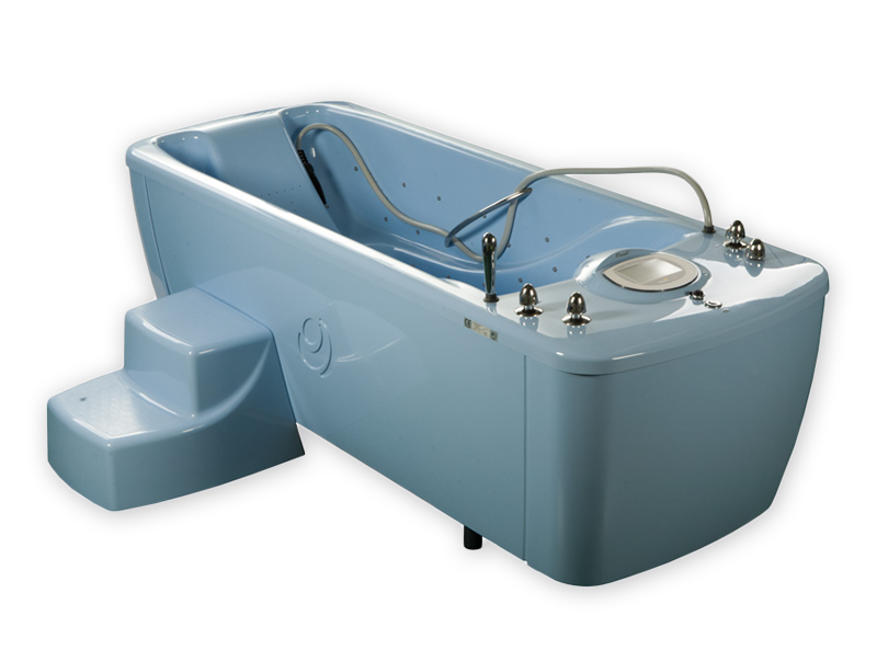 Computer-controlled hydromassage bath with intelligent and automatic functions and simple operation using a large touch screen. The bathtub has a powerful massage system with several massage zones. Due to its size, it is also suitable for manual subaqual massage.